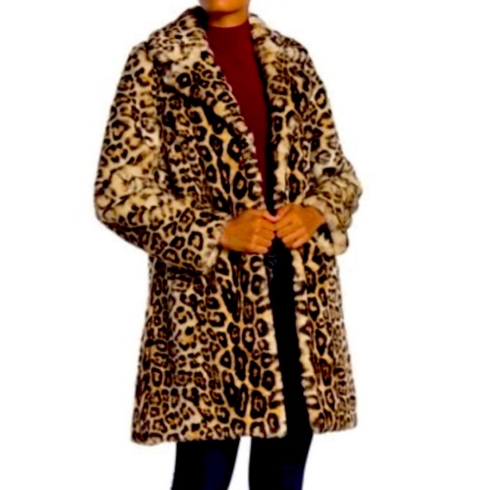 Blow out sale today and tomorrow ONlY Gorgeous Trina Turk Faux Fur Leopard Coat